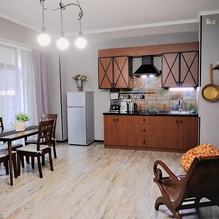 Avlabari Apartment - New One Tbilisi ภายนอก รูปภาพ