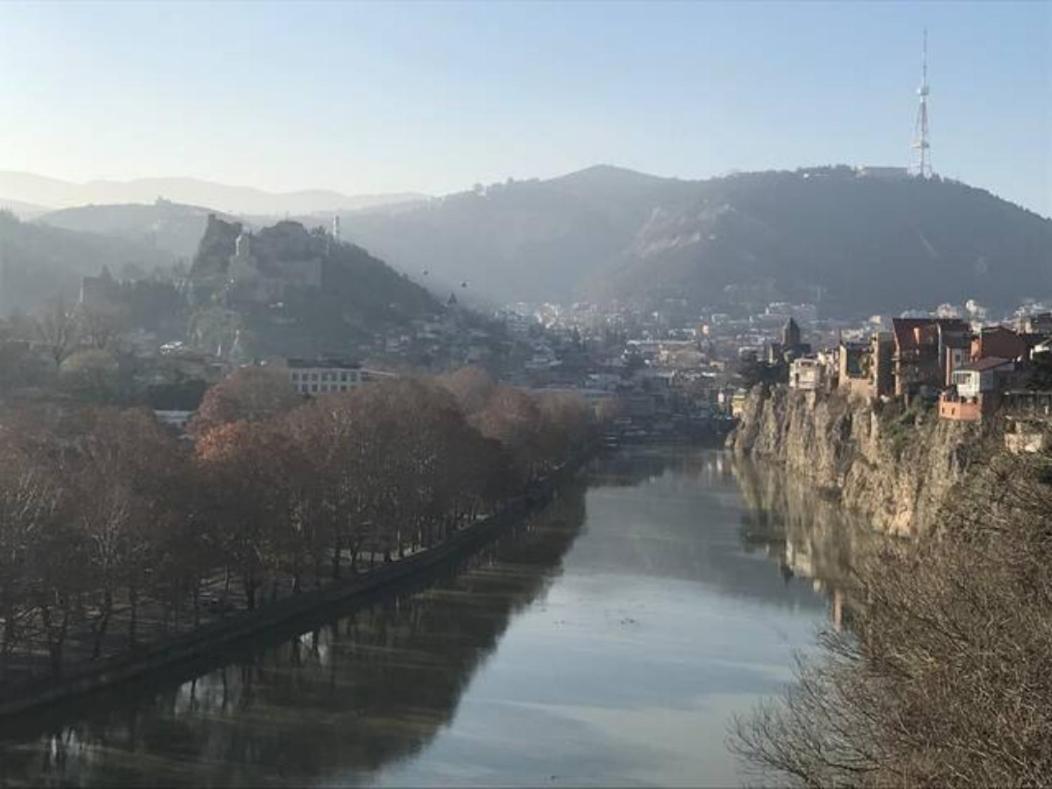 Avlabari Apartment - New One Tbilisi ภายนอก รูปภาพ