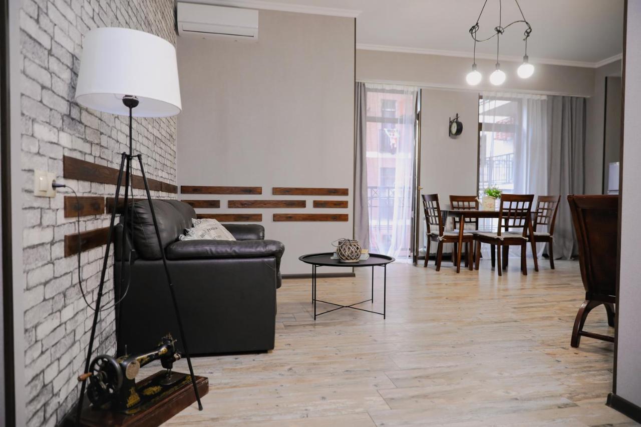 Avlabari Apartment - New One Tbilisi ภายนอก รูปภาพ