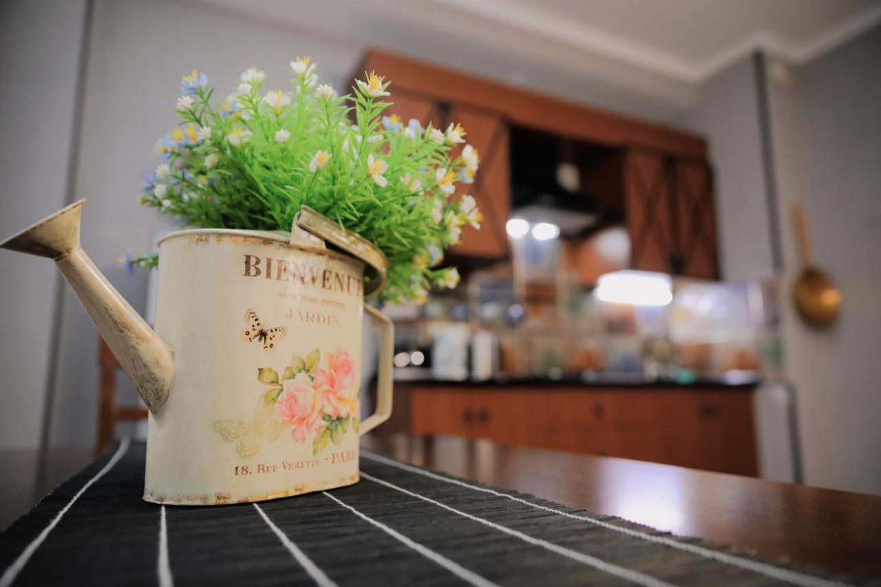 Avlabari Apartment - New One Tbilisi ภายนอก รูปภาพ
